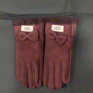 UGG Gloves